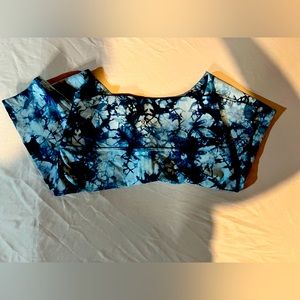 Gently used Lululemon multi blue leggings